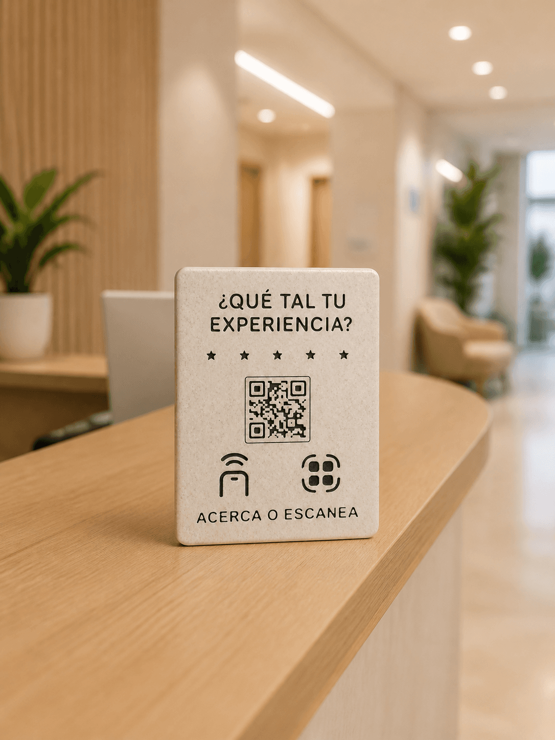 PIQTAP en el mostrador de recepción de una clínica
